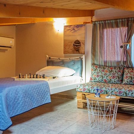Holiday House Ioanna 2 - Loft Неа-Перамос Экстерьер фото