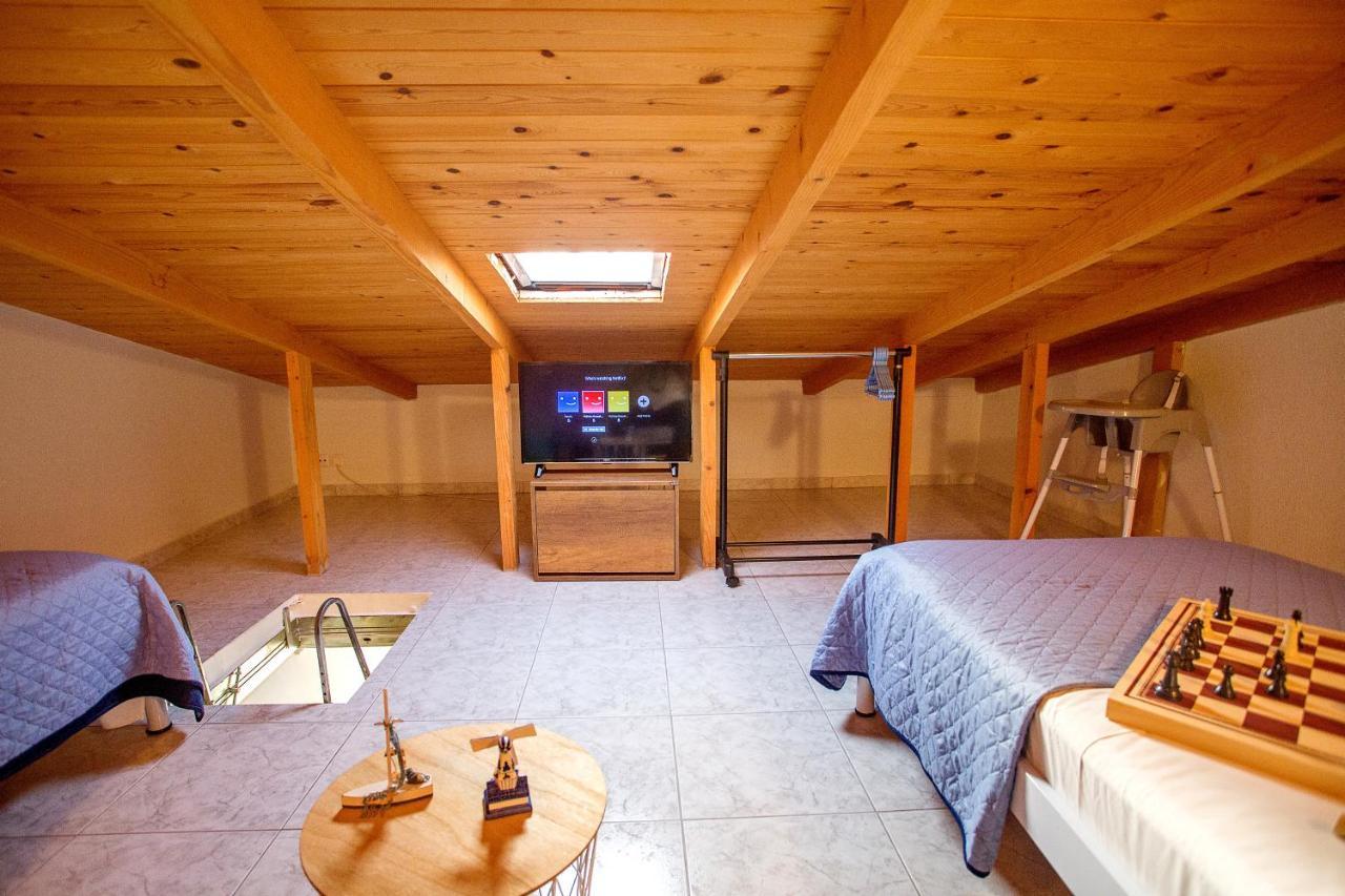 Holiday House Ioanna 2 - Loft Неа-Перамос Экстерьер фото