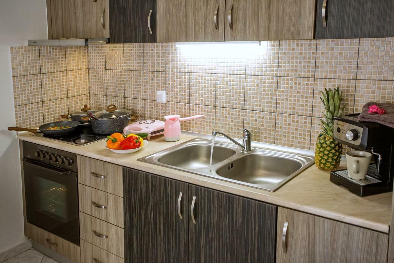 Holiday House Ioanna 2 - Loft Неа-Перамос Экстерьер фото
