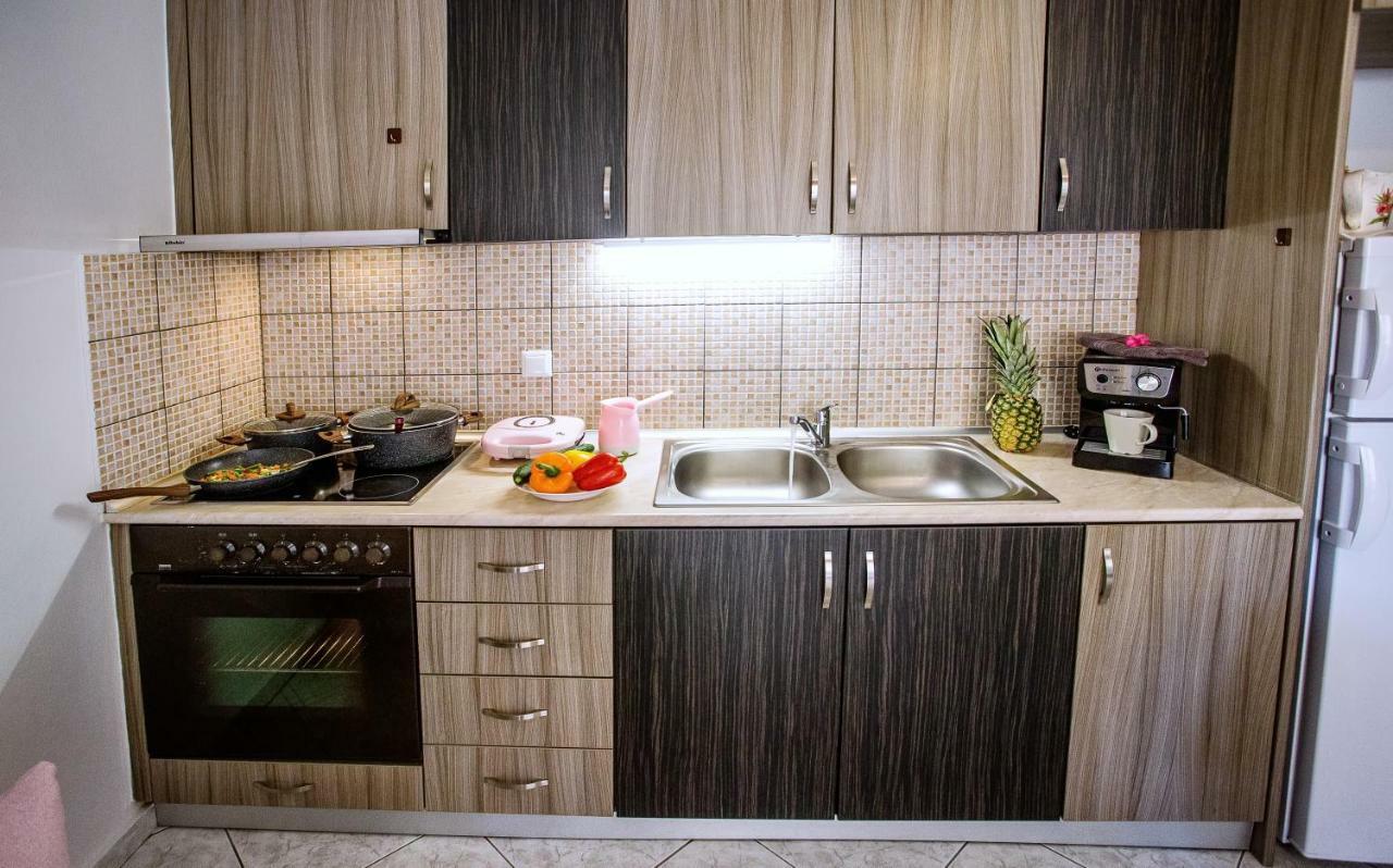 Holiday House Ioanna 2 - Loft Неа-Перамос Экстерьер фото